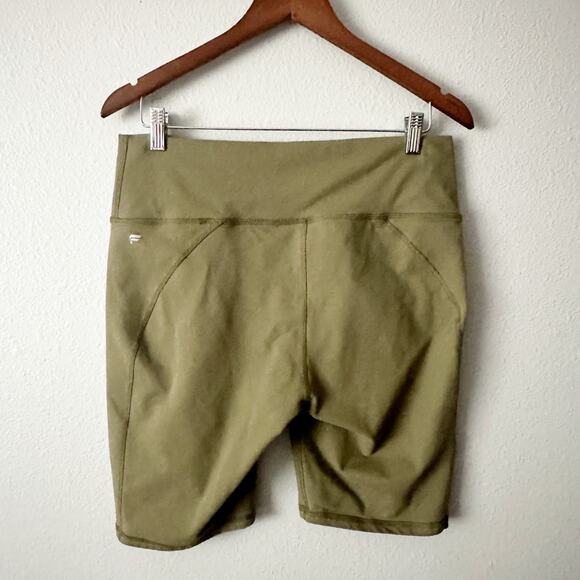 Fabletics Green Olive Powerhold Workout Exercise Bike Shorts Women’s Size XXL - Picture 4 of 10